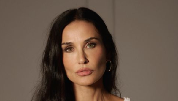 Демі Мур здійснила рідкісний вихід із трьома доньками від Брюса Вілліса