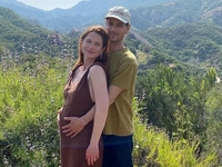 Зірка «Гаррі Поттера» Бонні Райт привітала сина із першим днем народження