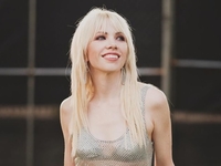 Исполнительница хита Call Me Maybe Карли Рэй Джепсен выходит замуж