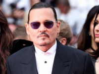 Звездное селфи: Джонни Депп снялся в объятиях Пенелопы Крус