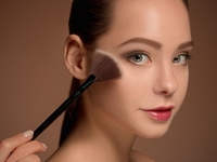 Модные оттенки профессиональных румян в 2024 году: что выбирают визажисты?