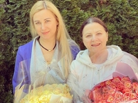 Тоня Матвиенко в день рождения мамы запостила редкие фото из семейного архива