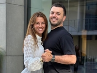 «14 лет как семья»: ведущий «Холостяка» Решетник поздравил жену с годовщиной брака