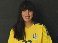 Джамала с мужем и тремя детьми снялись в футболках сборной Украины по футболу