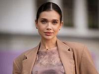 Блогерша Саша Бо похвасталась новым тату на всю спину