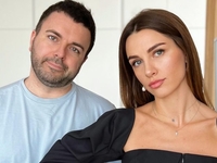 Ведущий «Холостяка» Решетник показал, как он с женой изменились за 16 лет