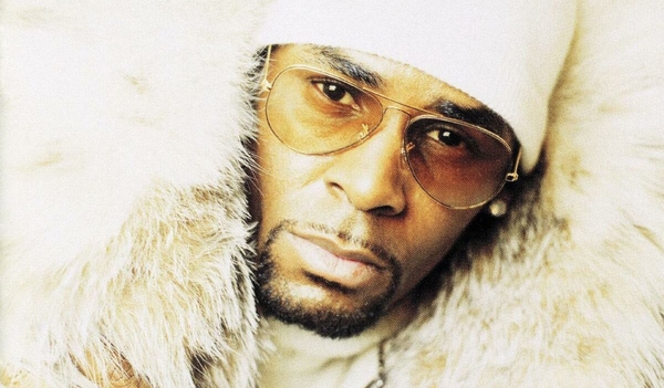 Дочь рэпера R. Kelly заявила, что он изнасиловал ее в 8-летнем возрасте