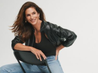 Синди Кроуфорд показала, как отпраздновала 80-летие отца