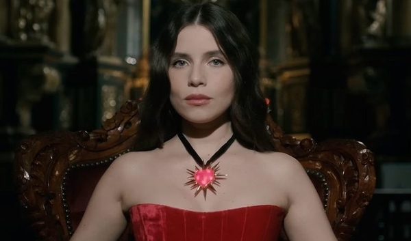 Соловий захейтили из-за поцелуя в губы с мальчиком на концерте