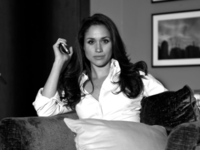 Экс-коллега Меган Маркл по «Форс-мажорам» показал ее редкое фото со съемок сериала