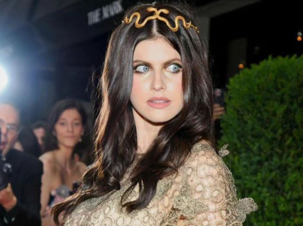 Звезда «Белого лотоса» Александра Даддарио родила первенца