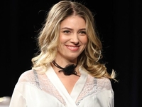 «Эта связь потерялась»: Петрожицкая рассказала о натянутых отношениях с мамой