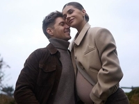 Жена Остапчука снялась топлес на восьмом месяце беременности