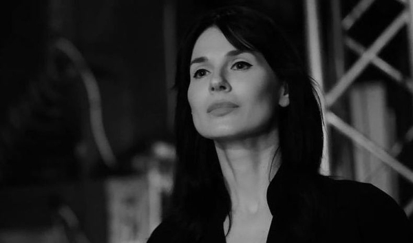 «Уже немирно, но так же вдохновенно»: Ефросинина показала себя на Майдане 11 лет назад