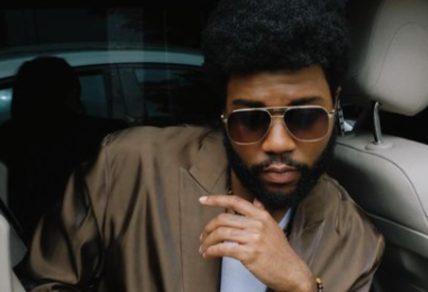 Известный певец совершил каминг-аут, признавшись в своей гомосексуальности