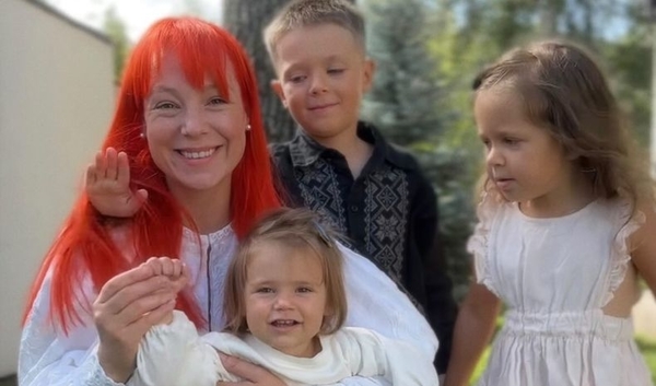 Младшая дочь Тарабаровой произнесла свое первое слово — милое видео