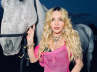 Мадонна показала первое селфи 94-летнего отца