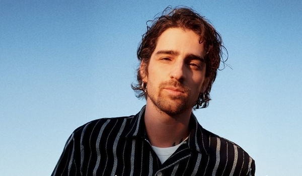 Дантес рассекретил, что приносит ему доход во время войны