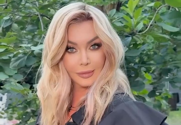 Билык примеряла кимоно, которое «прячет все, что выросло»