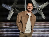 Экс-участник «Холостяка» Чмерковский показал фото с женой и тремя детьми