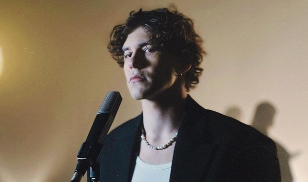 Enleo высказался о скандале с российскими песнями в его плейлисте