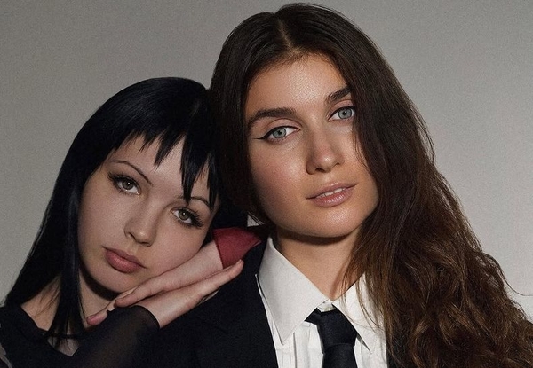 Кажанна ответила на упреки, что она находится в «рабстве» у Jerry Heil и ее лейбла