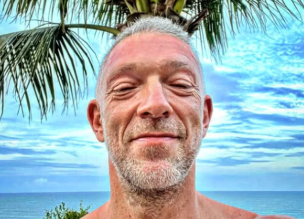 Молодая возлюбленная Венсана Касселя показала первое фото с их сыном