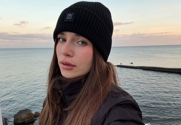 Соловий в день своего 32-летия запостила фото с братом-военным