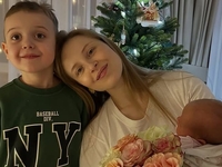 Звезда «Крепостной» Сагайдачная попала в больницу с месячной дочерью