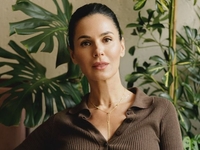 Ефросинина раскрыла фамилию режиссера, который домогался ее в начале карьеры