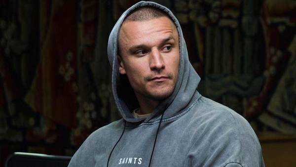 «Выгуливал молодежь»: Тарас Цымбалюк сделал селфи с родителями