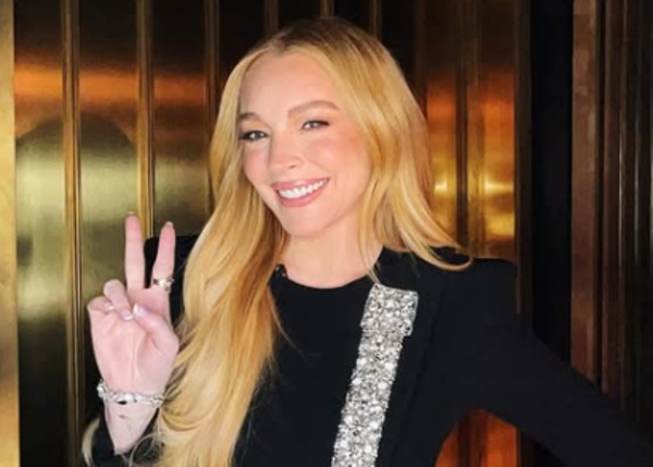 Линдси Лохан впервые выложила в сеть фото с единственным сыном