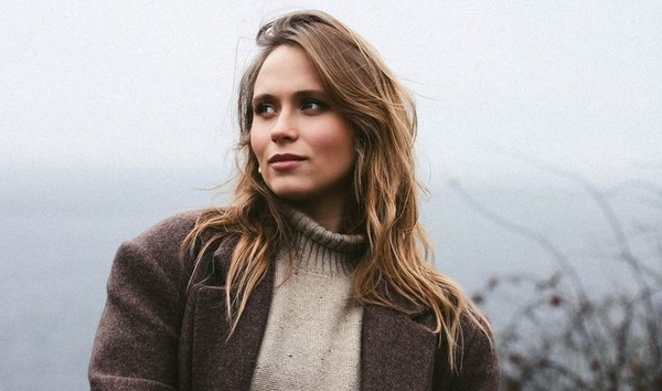 Кошмал показала рідкісне відео з весілля та публічно звернулася до чоловіка