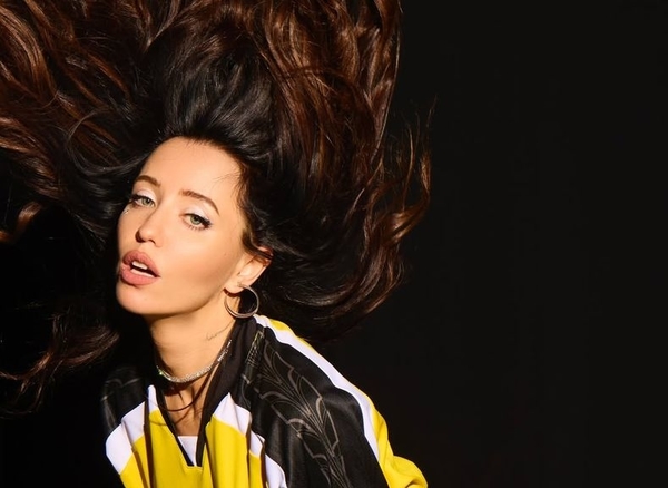 Дорофеева на один день отдала свой Instagram: кто будет вести страницу певицы