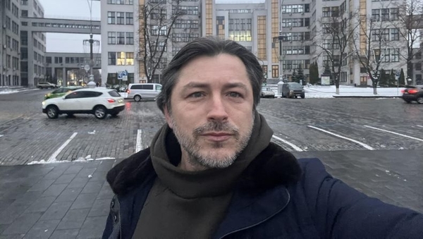 Сергей Притула запостил редкое фото со старшим братом