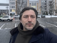 Сергей Притула запостил редкое фото со старшим братом