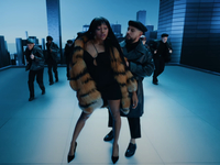 Монатик снял в новом клипе танцовщицу, которая сотрудничала с Рианной и Карди Би